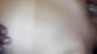 Кавказец трахает фигуристую молодую красотку и кончает ей в рот